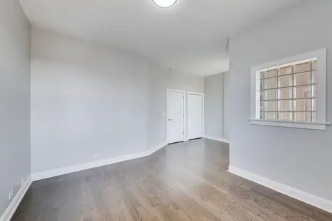 313 East 60th Street Chicago IL 60637