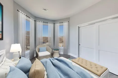 313 East 60th Street Chicago IL 60637