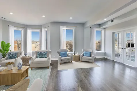 313 East 60th Street Chicago IL 60637