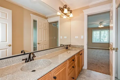1803 Rizzi Lane Bartlett IL 60103