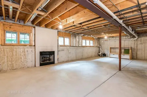 1803 Rizzi Lane Bartlett IL 60103