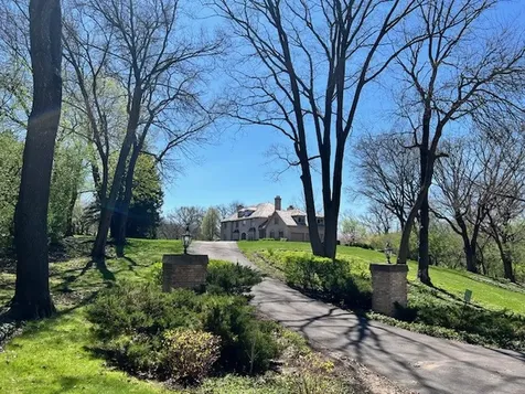 3 Far Hills Road Barrington Hills IL 60010