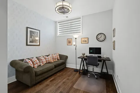 5748 North Hermitage Avenue Chicago IL 60660