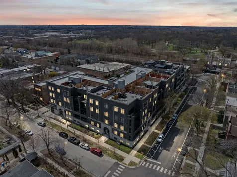 5748 North Hermitage Avenue Chicago IL 60660