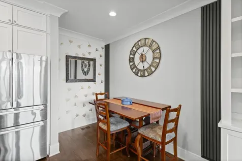5748 North Hermitage Avenue Chicago IL 60660