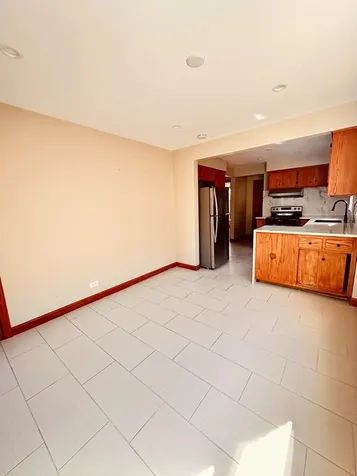 2823 West 71st Street Chicago IL 60629