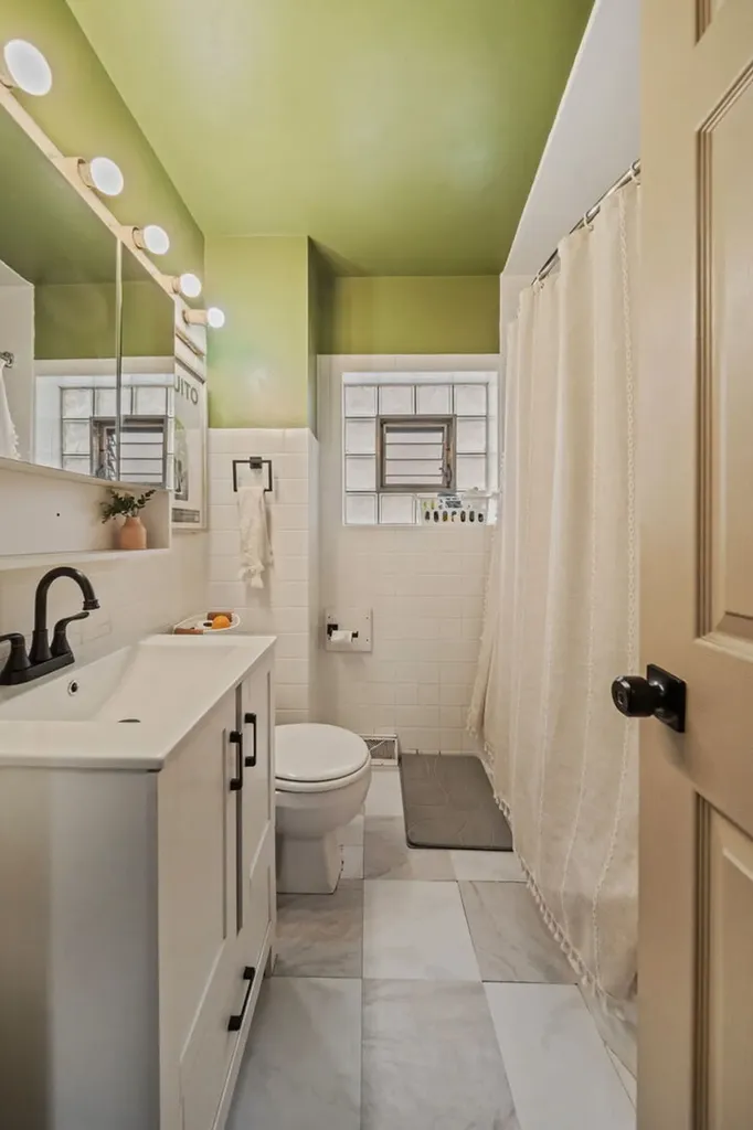 5805 South Kilbourn Avenue Chicago IL 60629