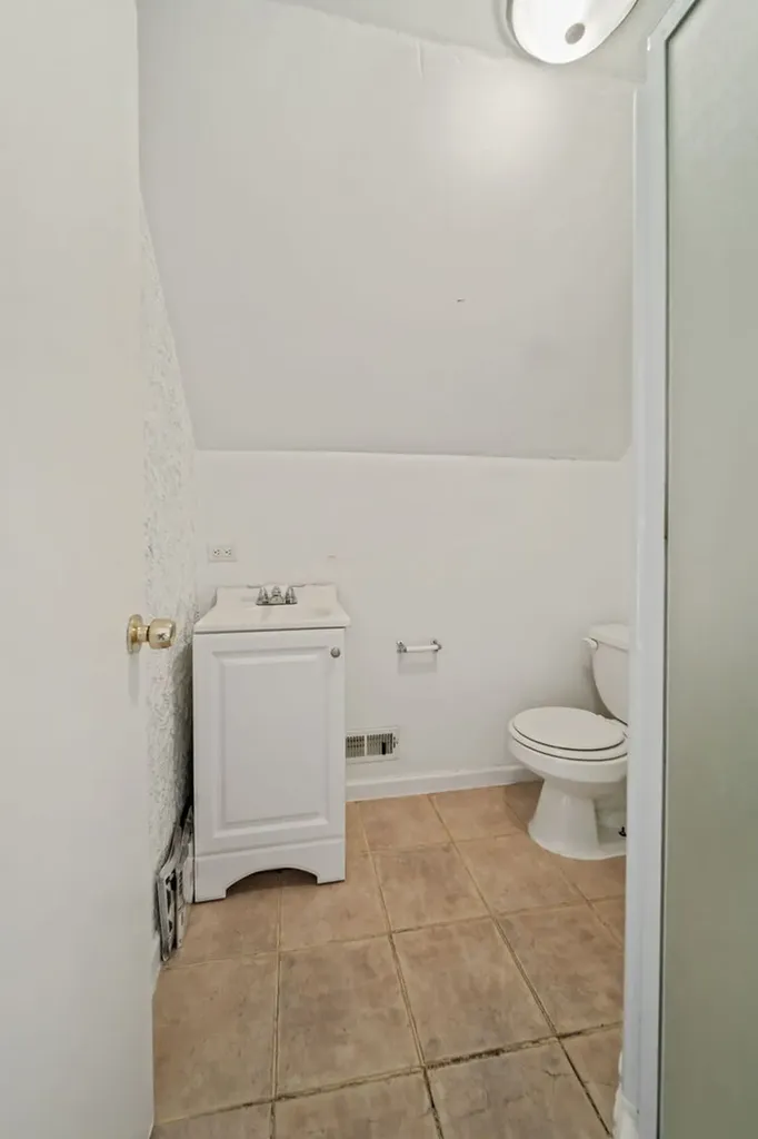 5805 South Kilbourn Avenue Chicago IL 60629