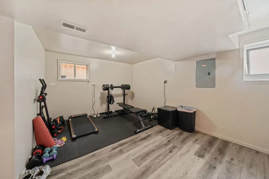 5805 South Kilbourn Avenue Chicago IL 60629