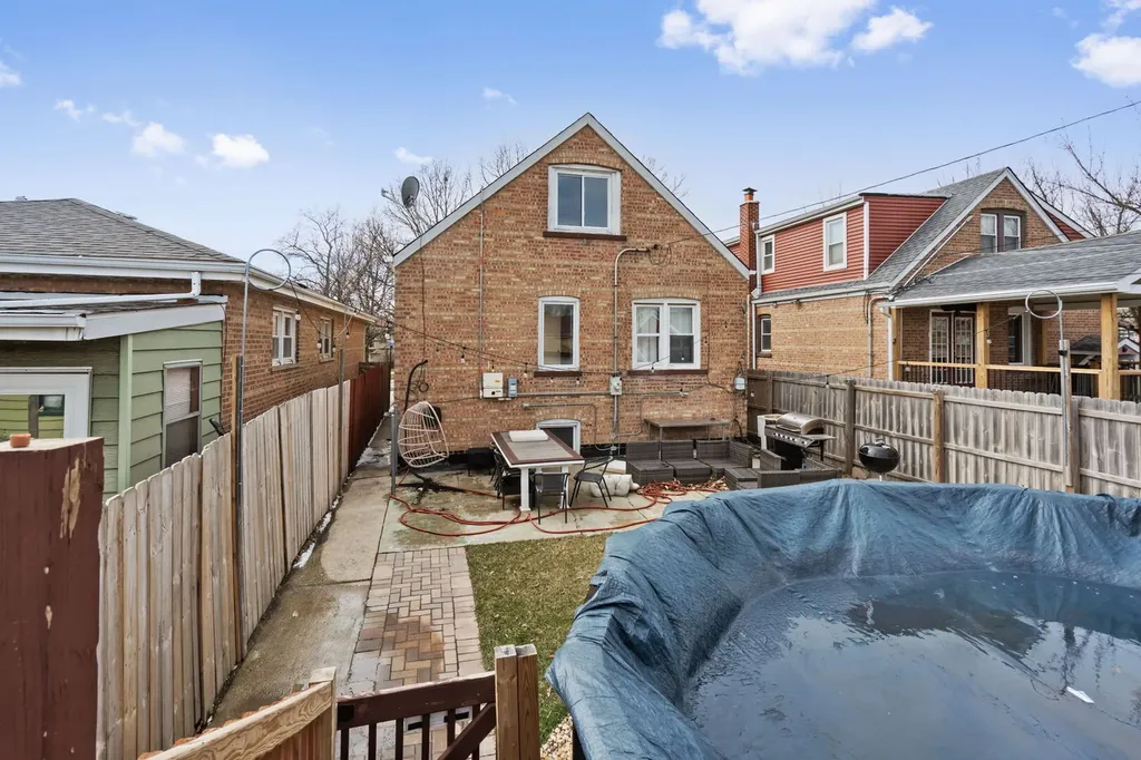 5805 South Kilbourn Avenue Chicago IL 60629