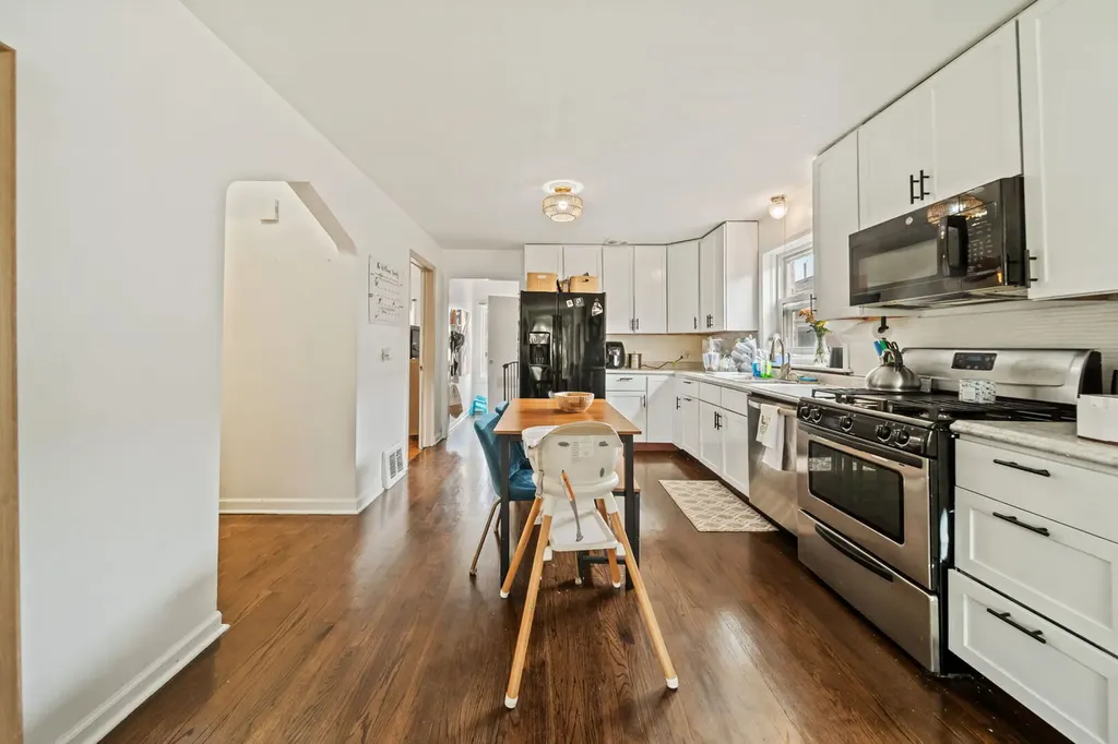 5805 South Kilbourn Avenue Chicago IL 60629