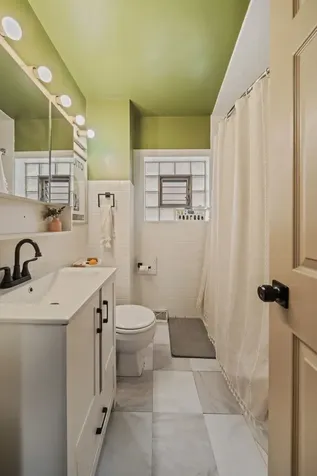 5805 South Kilbourn Avenue Chicago IL 60629