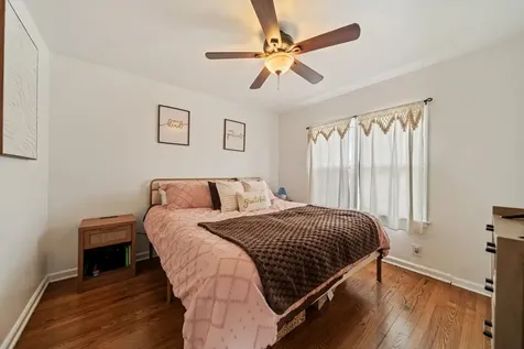 5805 South Kilbourn Avenue Chicago IL 60629