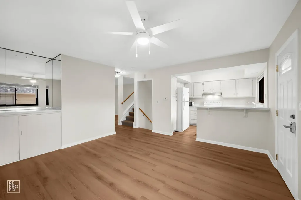 9 Wake Robin Court Woodridge IL 60517