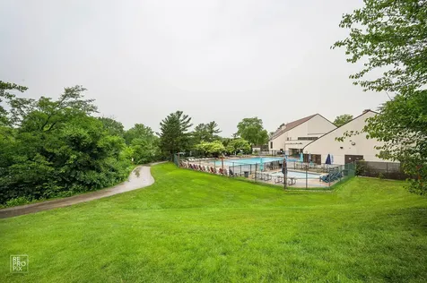 9 Wake Robin Court Woodridge IL 60517