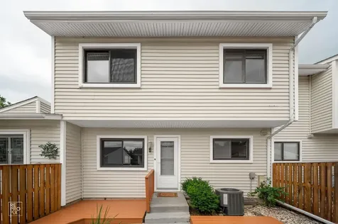 9 Wake Robin Court Woodridge IL 60517