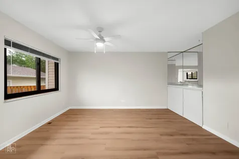 9 Wake Robin Court Woodridge IL 60517