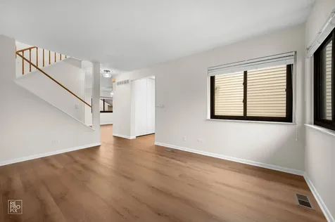 9 Wake Robin Court Woodridge IL 60517