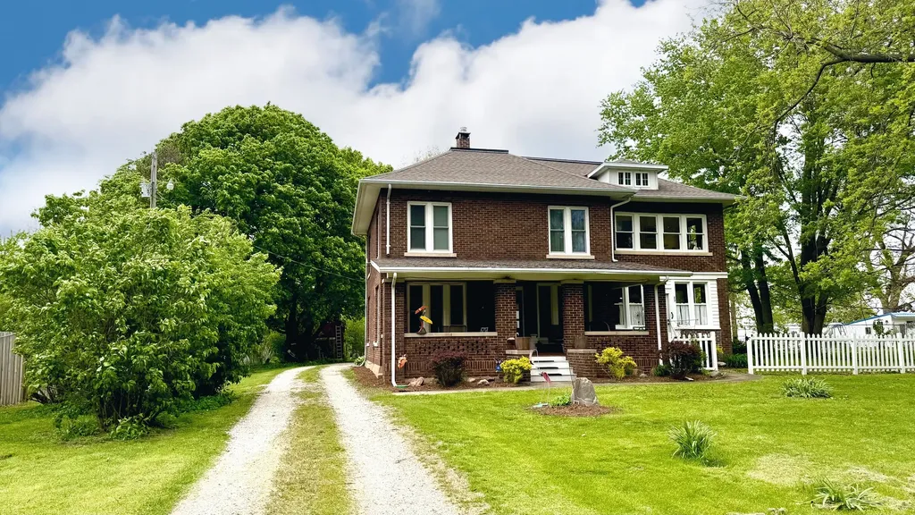 41550 East 100 North Road Fisher IL 61843