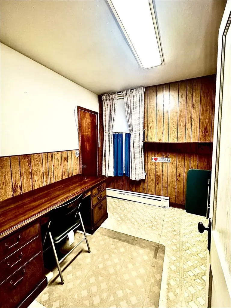 4913 North Keystone Avenue Chicago IL 60630
