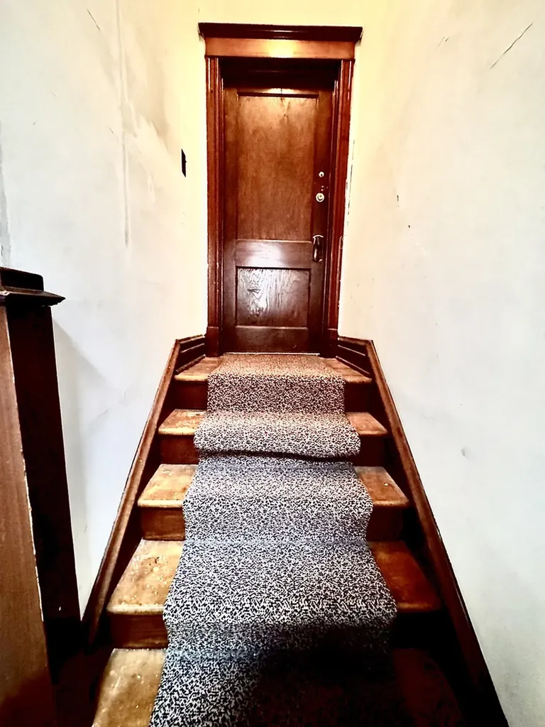 4913 North Keystone Avenue Chicago IL 60630