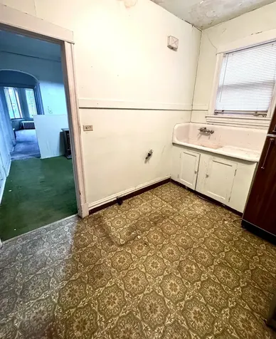 4913 North Keystone Avenue Chicago IL 60630