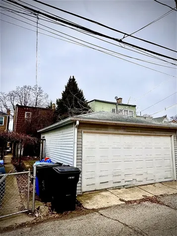 4913 North Keystone Avenue Chicago IL 60630