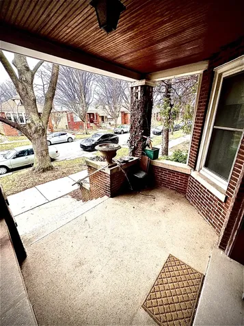 4913 North Keystone Avenue Chicago IL 60630
