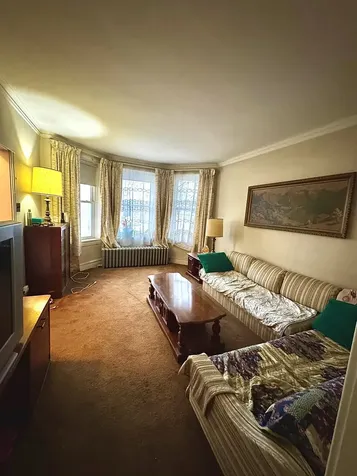 4913 North Keystone Avenue Chicago IL 60630