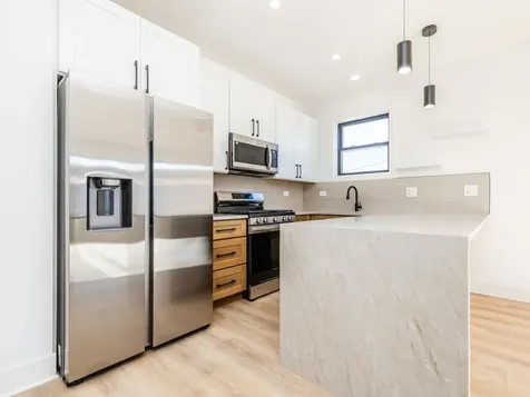 1548 South Sawyer Street Chicago IL 60623