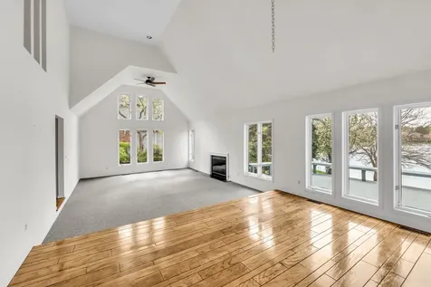 8 Heaton Court Sugar Grove IL 60554