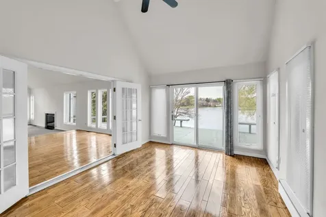 8 Heaton Court Sugar Grove IL 60554