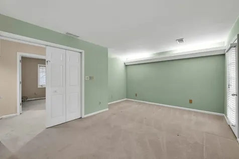 8 Heaton Court Sugar Grove IL 60554