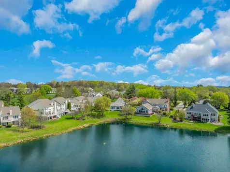 8 Heaton Court Sugar Grove IL 60554