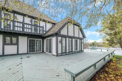 8 Heaton Court Sugar Grove IL 60554