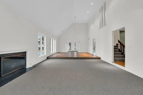 8 Heaton Court Sugar Grove IL 60554