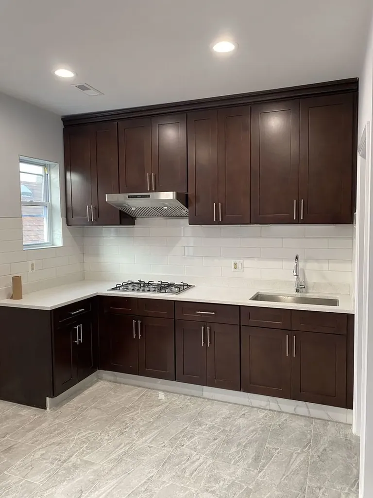 2953 South Emerald Avenue Chicago IL 60616