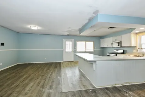 918 Notre Dame Drive Matteson IL 60443