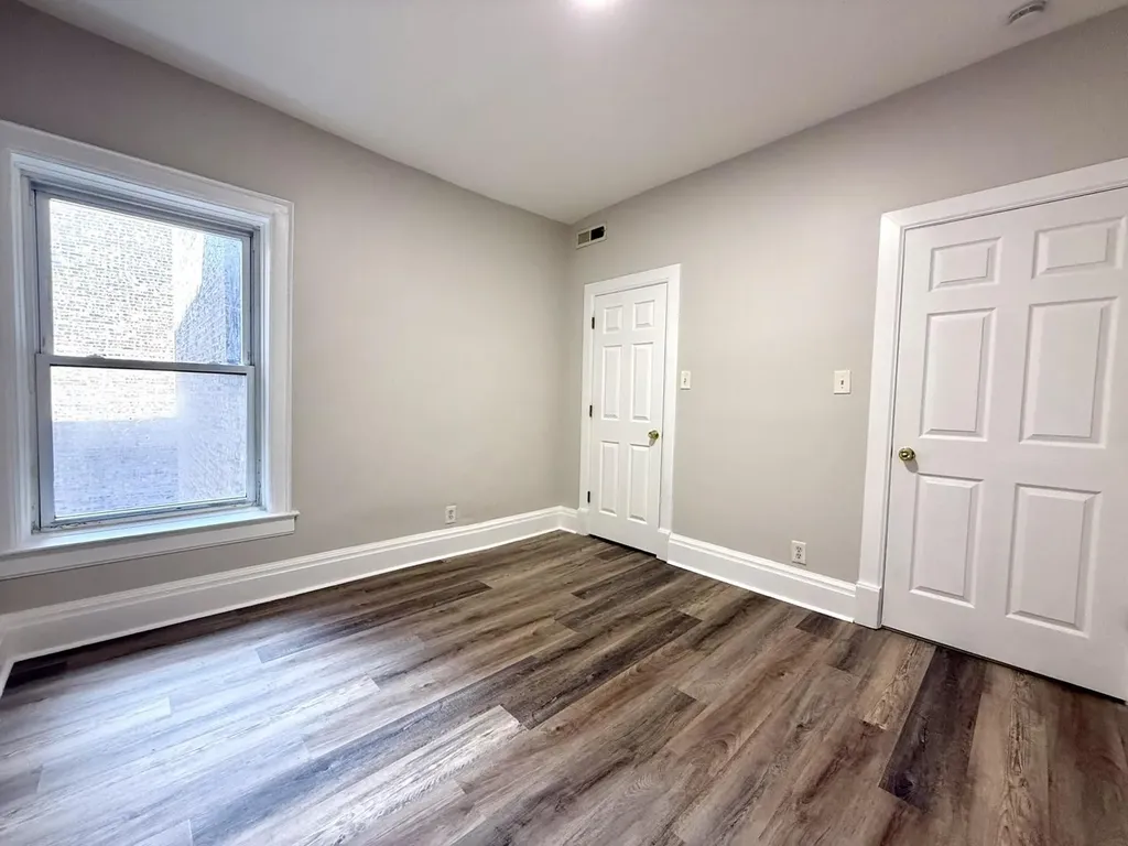 4354 West Washington Boulevard Chicago IL 60624