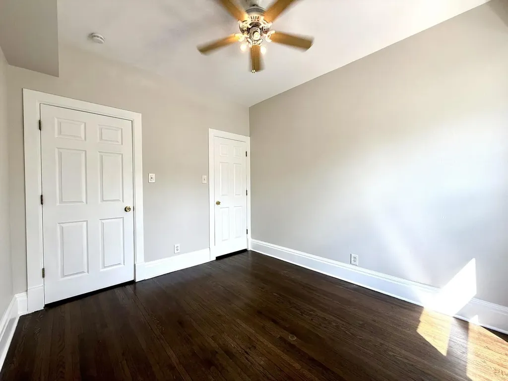 4354 West Washington Boulevard Chicago IL 60624