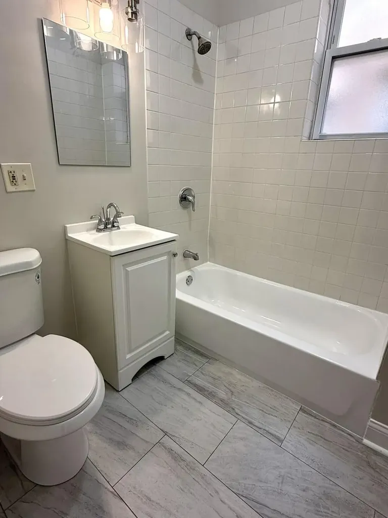 4354 West Washington Boulevard Chicago IL 60624