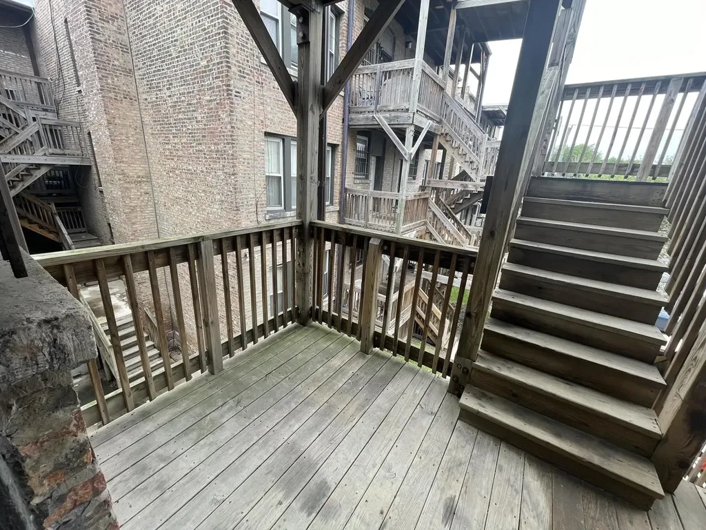 4354 West Washington Boulevard Chicago IL 60624