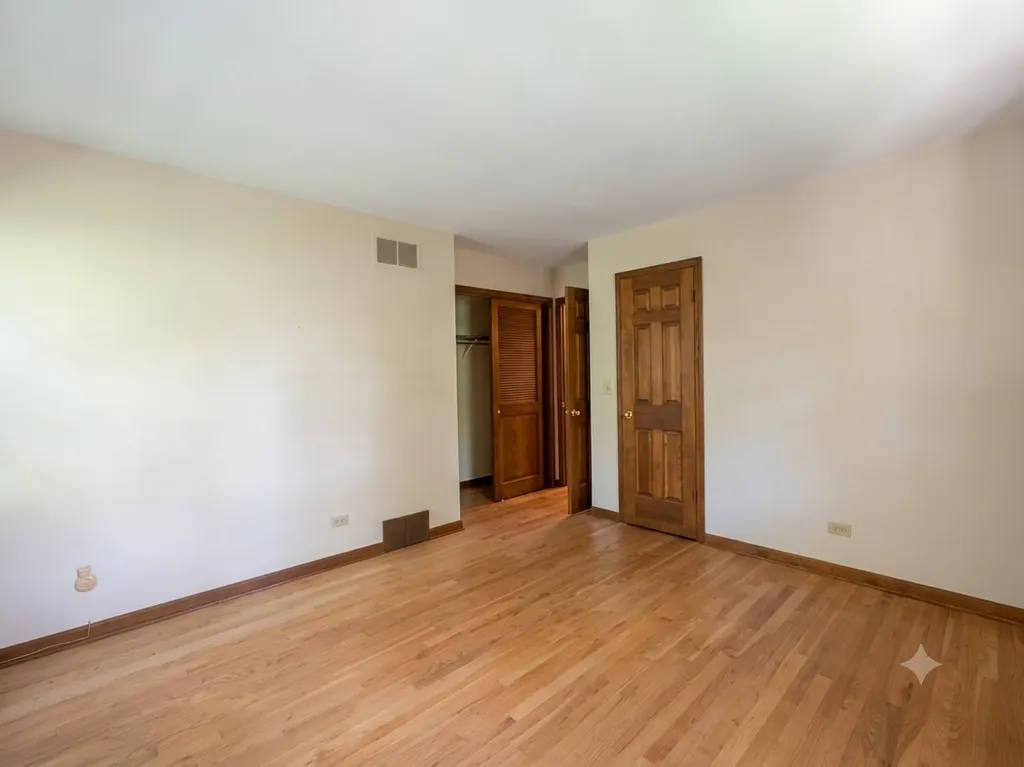 1009 Anne Road Naperville IL 60540