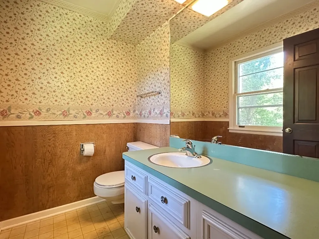 1009 Anne Road Naperville IL 60540