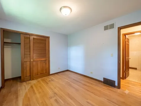 1009 Anne Road Naperville IL 60540