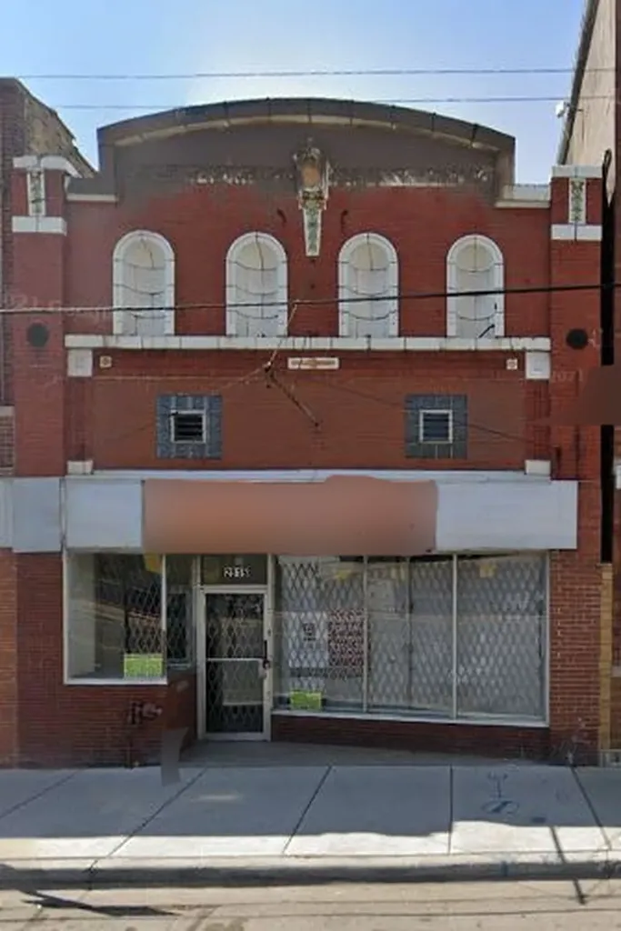 2915 West Cermak Road Chicago IL 60623