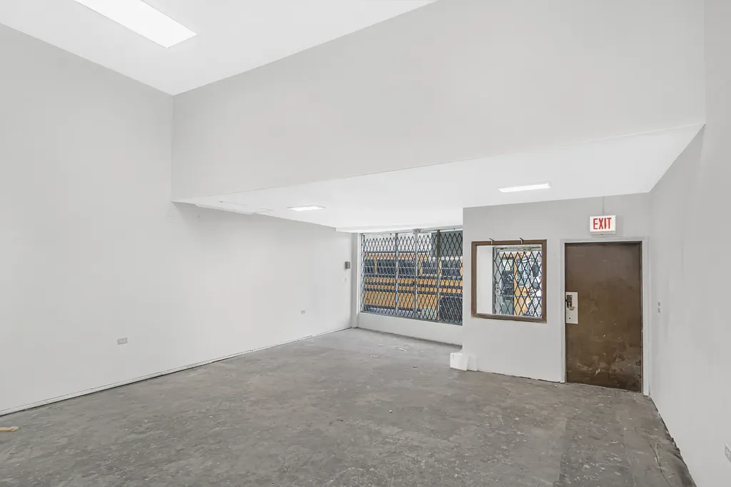 2915 West Cermak Road Chicago IL 60623