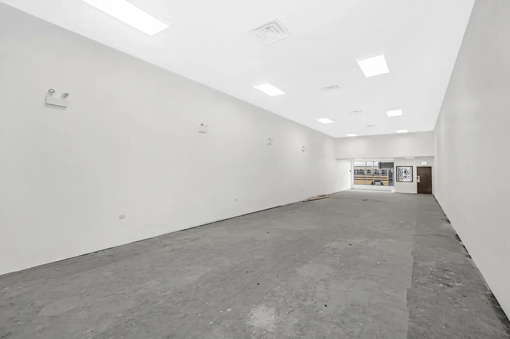 2915 West Cermak Road Chicago IL 60623