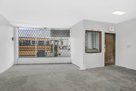 2915 West Cermak Road Chicago IL 60623