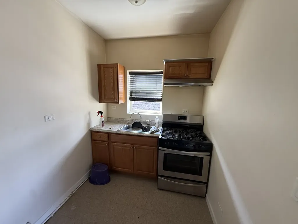 830 North Springfield Avenue Chicago IL 60651